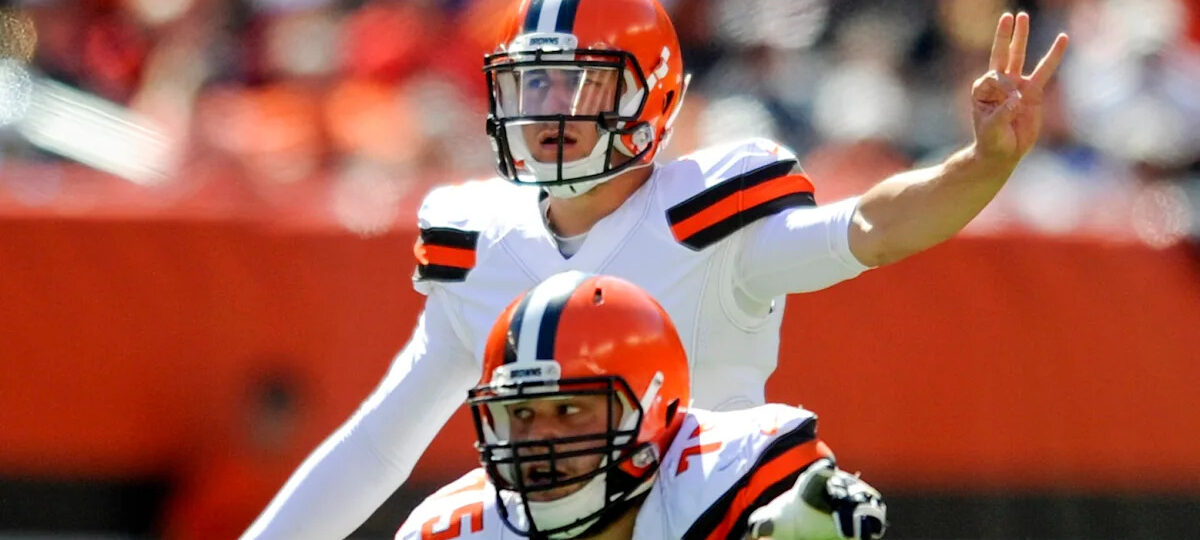 In retirement press conference, Joel Bitinio pokes fun at Johnny Manziel