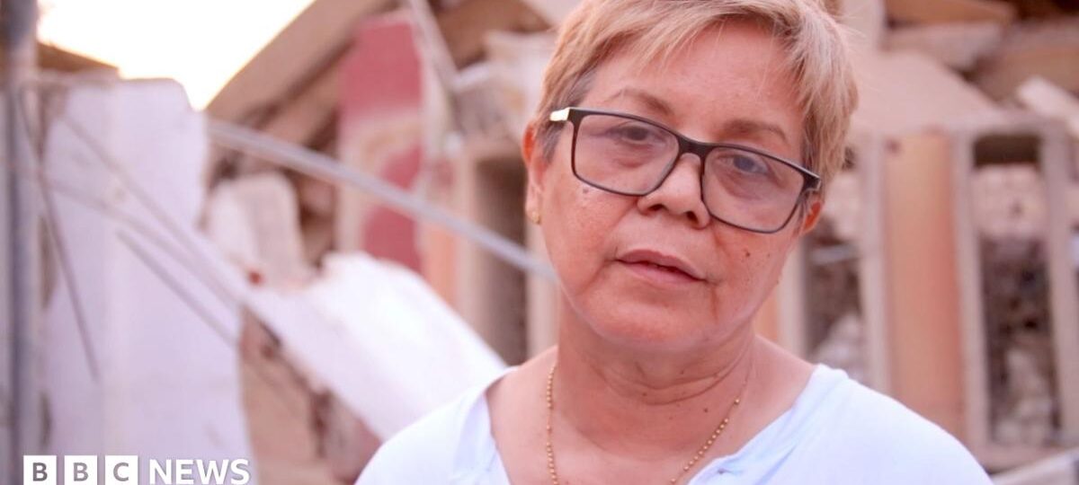 ‘No one move!’: The agonising silence as Venezuela rescuers listen for survivors