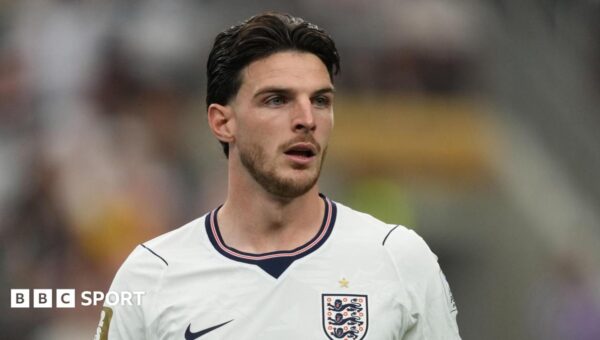 Rice expected to be fit to face Ghana despite back pain