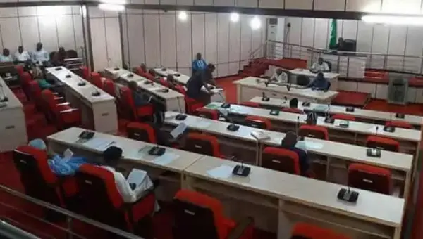 Benue Assembly extends suspension of ex-speaker, former majority leader