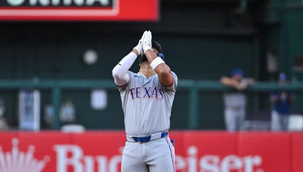 29-31 – Rangers run winning streak to four with 2-1 win over St. Louis