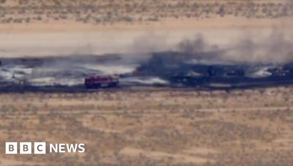 US Air Force B-52 bomber plane crashes after take off in California