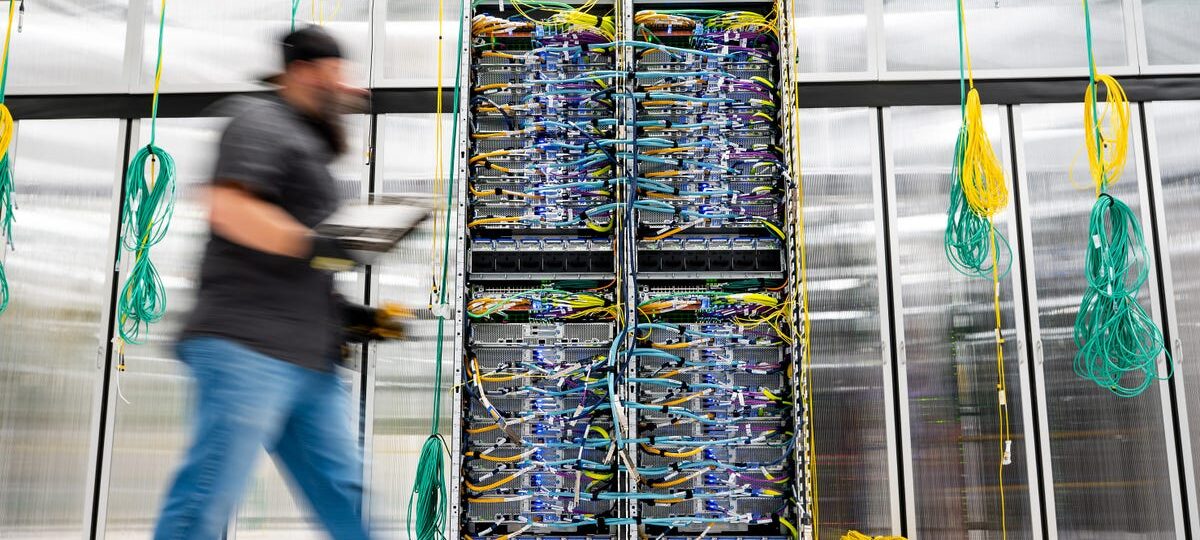 Forget Apple. Amazon just made AI a lot more expensive.