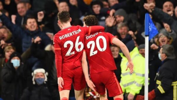 Andy Robertson receives heart-felt letter from Diogo Jota’s widow (Video)
