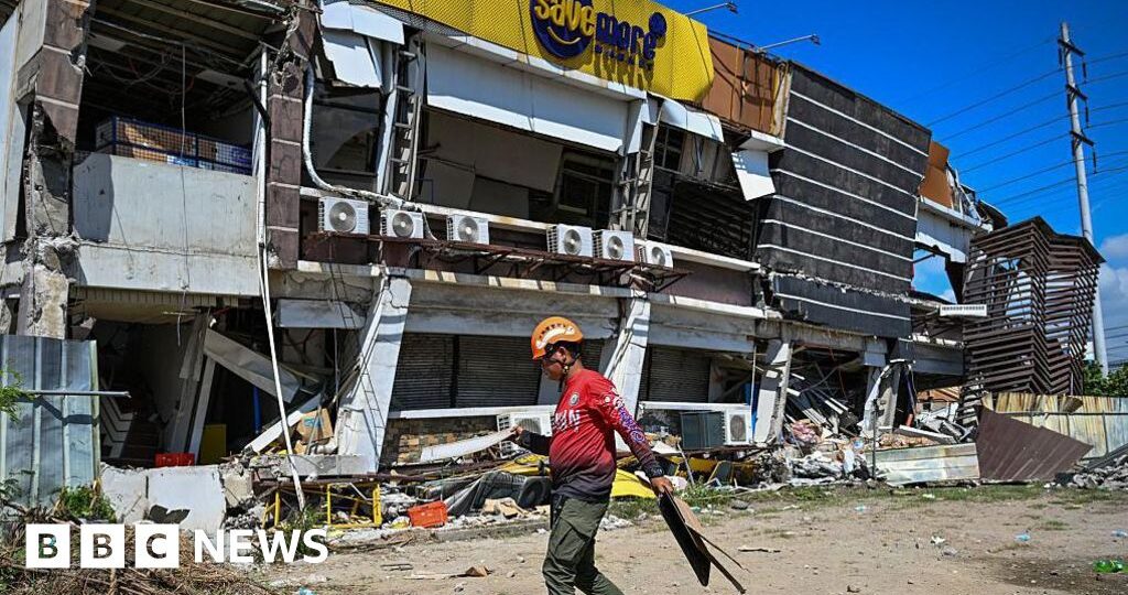 Hundreds of aftershocks jolt Philippines as officials say death toll could rise