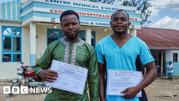 Five patients recover from Ebola in DR Congo and leave hospital
