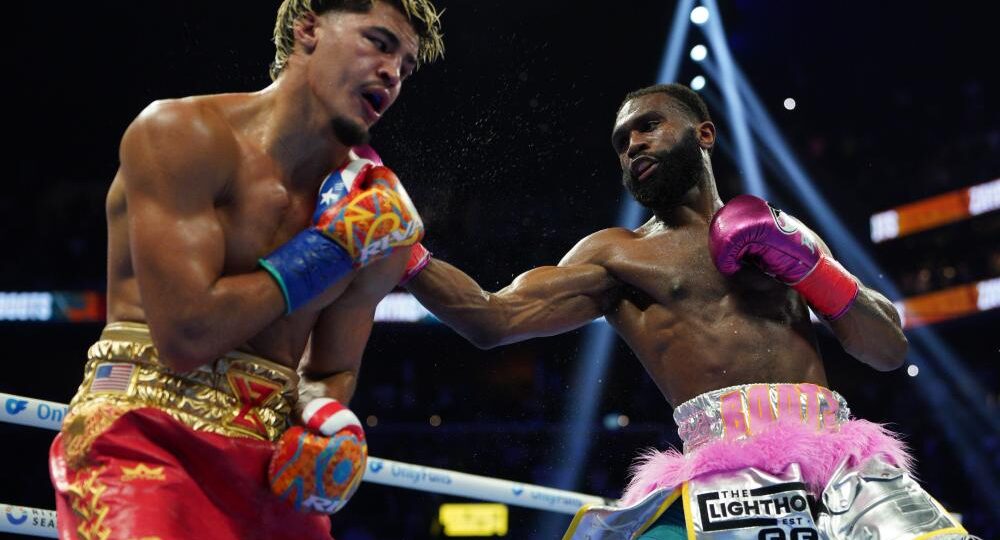 Jaron Ennis survives scare to stop Xander Zayas and unify 154lb titles in instant classic