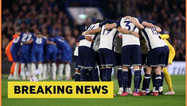 Chelsea and Tottenham offered £52m midfielder in surprise transfer twist
