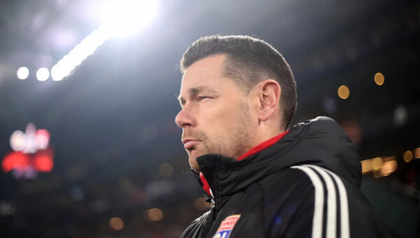 Crystal Palace close to appointing Lens boss Sage