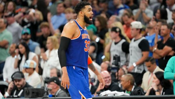 Knicks fans react to 2-0 NBA Finals lead: Celebratory mobs form in streets following win over Spurs