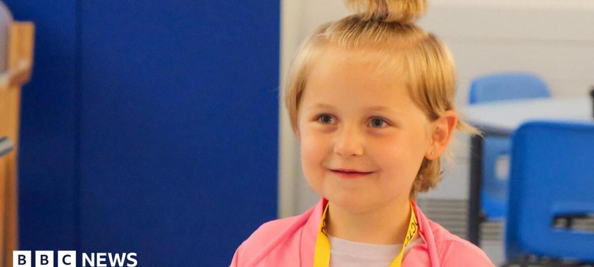 Former cancer patient, 6, returns to hospital to be 'doctor' for the day