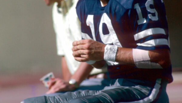 Former Cowboys wide receiver, 9-year NFL veteran, dies