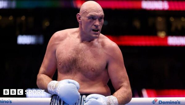 Fury to fight Wach in Thailand as warm-up to Joshua bout