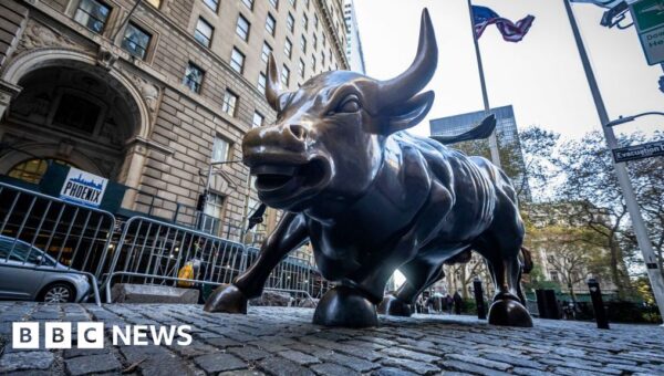 US stocks slump as fears over Big Tech shake Wall Street
