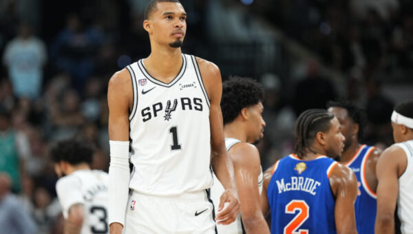 San Antonio Spurs Star Sends Clear Message to Victor Wembanyama After Game 2 Collapse