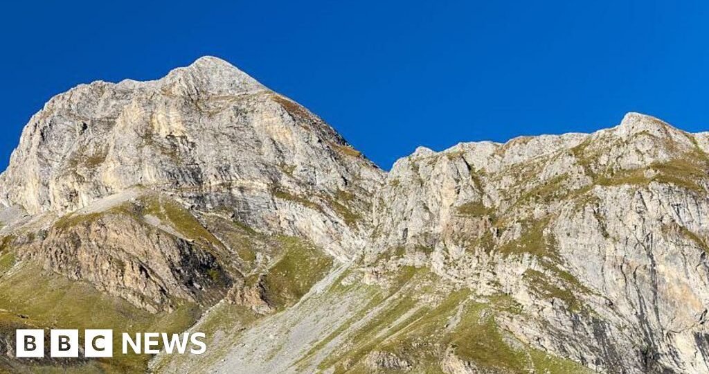British woman dies after Pyrenees peak fall