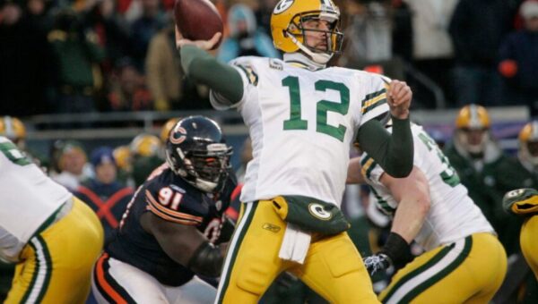 “An Easy Choice”: QB Aaron Rodgers Leads Green Bay Packers to Elite Offensive Team Over Last 20 Years By PFF