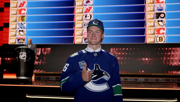 Vancouver Canucks select Michigan State forward commit at No. 33