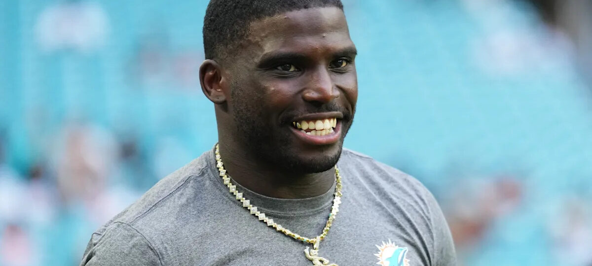 Tyreek Hill shares injury recovery video amid NFL return rumors