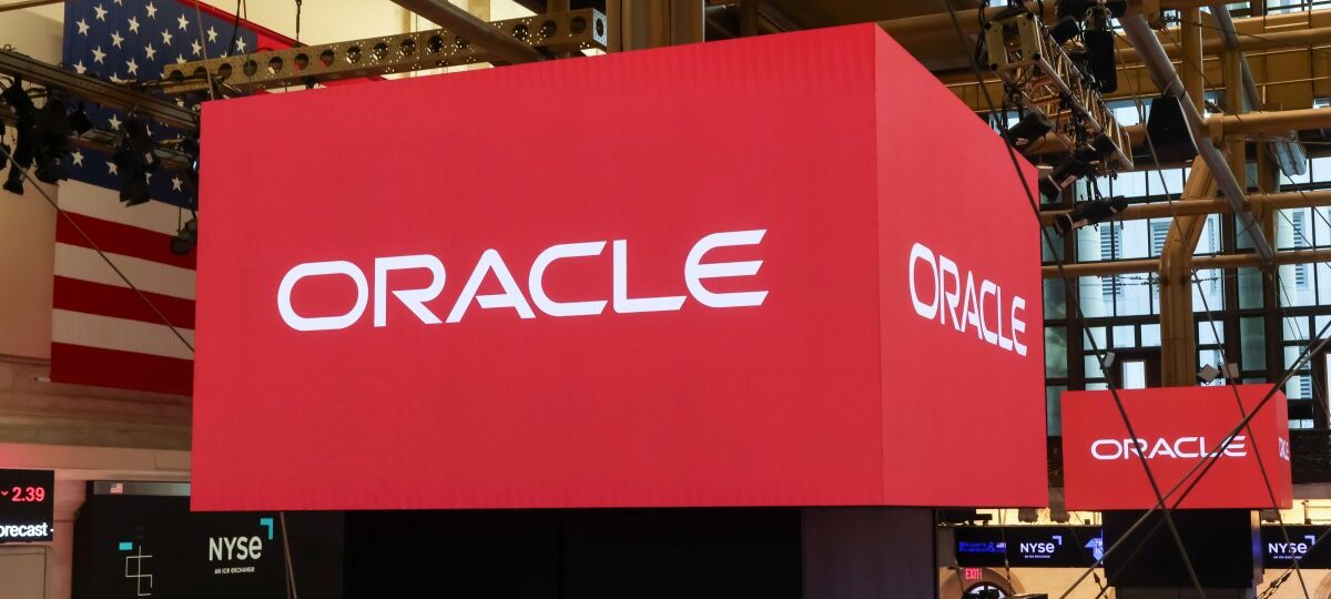 Oracle warns of security bug that hackers abused to breach 100+ companies