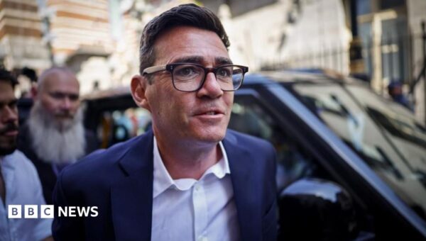 Burnham on course to be PM, but what would his No 10 operation look like?