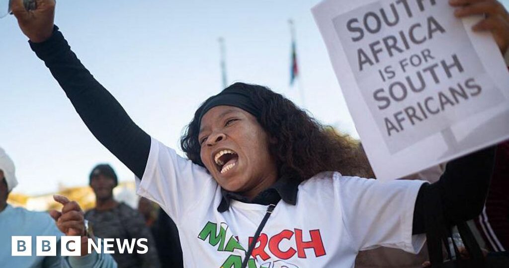 Nigeria police warn against reprisal attacks against South Africans