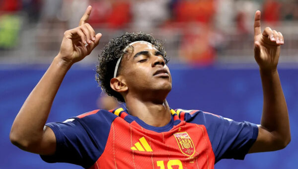 Lamine Yamal scores first World Cup goal for Spain, Mohamed Salah inspires Egypt and Kevin Pina scores stunner as Cape Verde do it again