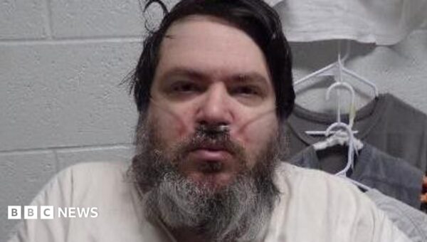 Nicholas Rossi: Rapist who faked death and fled to Scotland dies in US hospital
