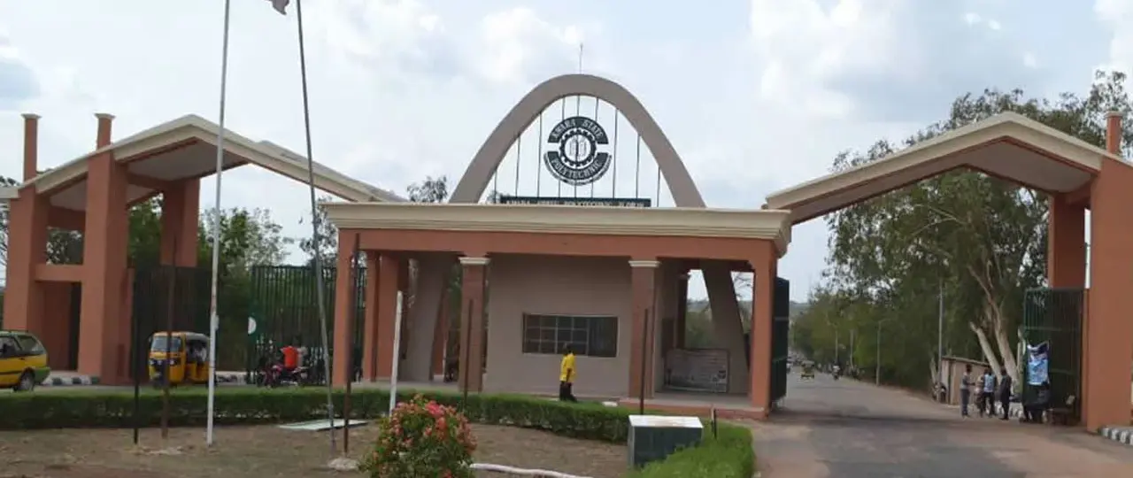 Kwara Poly lecturer suspended for flogging IJMB candidates over lateness