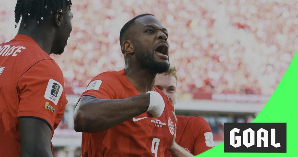 'Toronto erupts' - Larin equalises for Canada