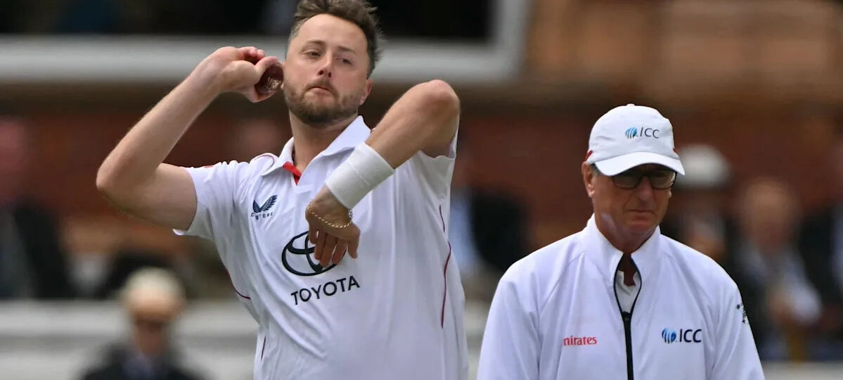 England resume hunt for last seven NZ wickets after second rain delay