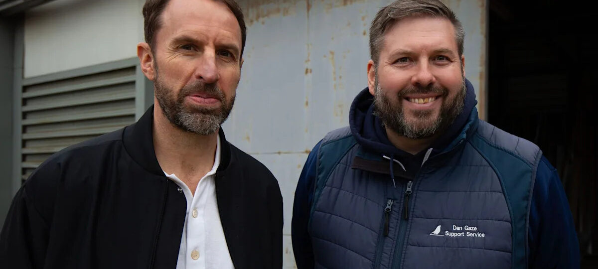Southgate praised after meeting 300 young people