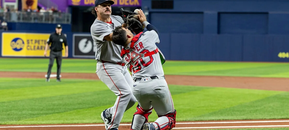 Frustrated Red Sox catcher ‘put in a bat order’ with equipment manager after just missing 2 homers