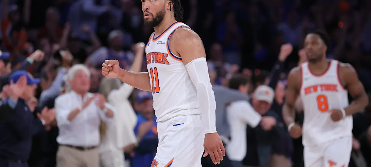Knicks stage historic NBA Finals comeback to stun Spurs, take 3-1 lead