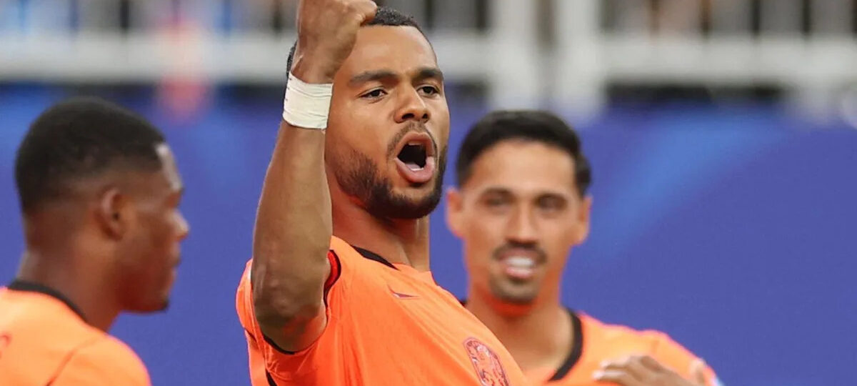 Watch as Gakpo adds the Netherlands' fourth against Sweden at World Cup