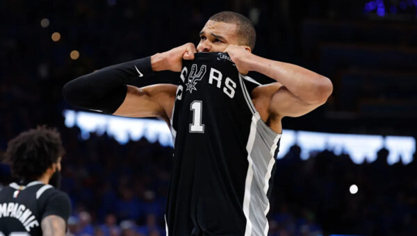 Spurs must make NBA history to overcome 0-2 deficit vs. Knicks
