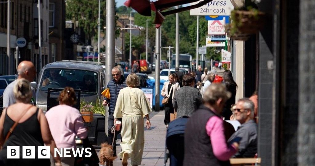 Arbroath and Broughty Ferry by-election: A tale of two high streets