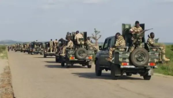 Troops neutralise two suspected Lakurawa terrorists, recover arms in Kebbi