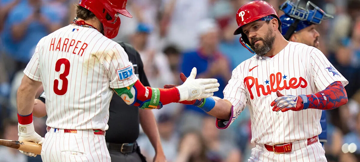 Kyle Schwarber blasts 2 homers in 3rd inning, then Bryce Harper completes cycle in the 5th amid Phillies’ onslaught of Mets