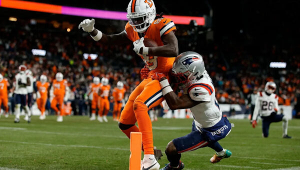 Raiders sign veteran receiver who was once 2nd on Broncos in TD catches