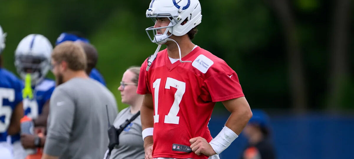Daniel Jones won't do 11-on-11 work at minicamp