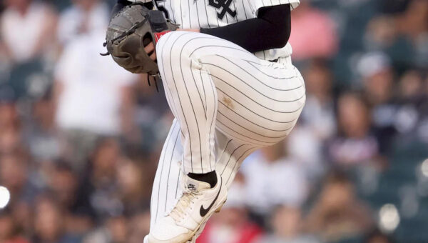 First place feels pretty good: White Sox edge Braves, 2-1