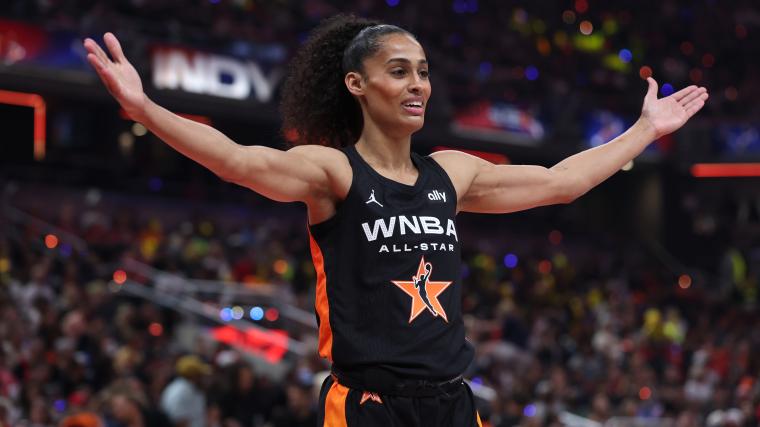 Skylar Diggins hit with WNBA fine after technical foul in Sky’s loss to Aces