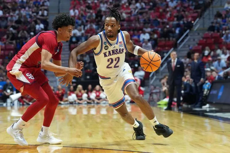 “Gonna Slide Down The Draft”: Fans React As Darryn Peterson Reportedly Makes Strange Decision
