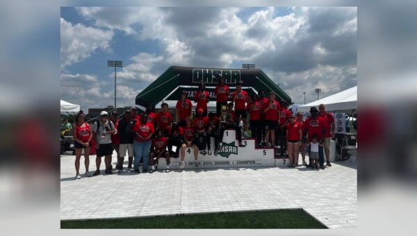 2 local high schools win boys track state championships