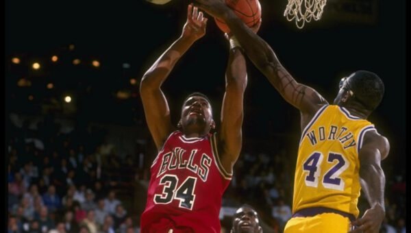 Stacey Kings, three-time NBA champion, Chicago Bulls broadcaster, dies at 59