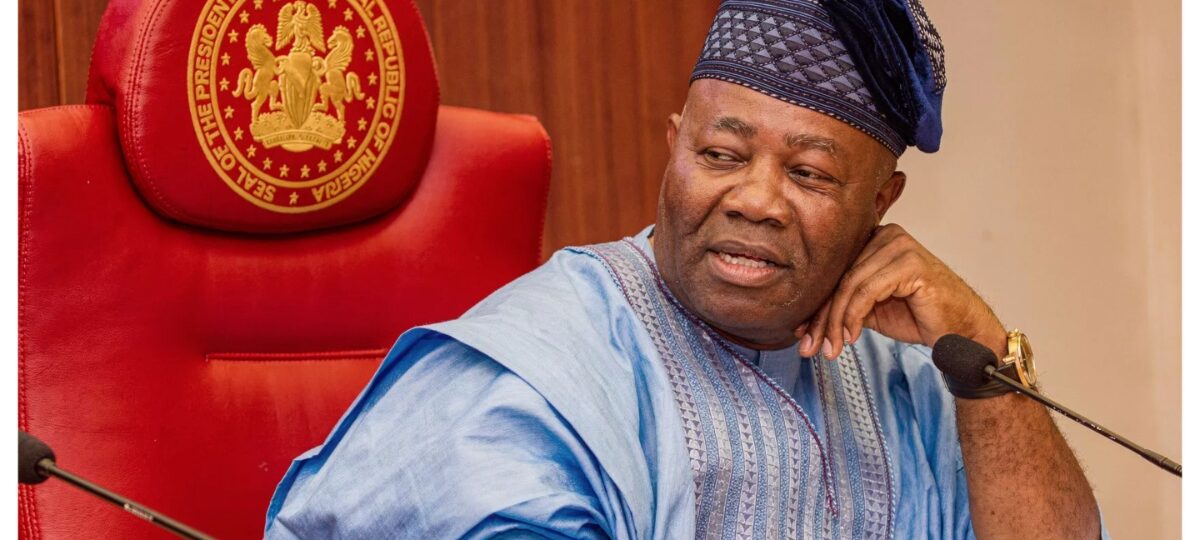 Akpabio clarifies stand on APC senators who lost return tickets during primaries
