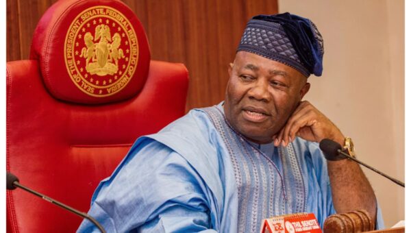 Akpabio clarifies stand on APC senators who lost return tickets during primaries