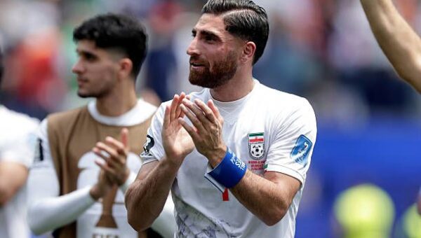 Iran leave powerful hand-written message for the world after hard-fought World Cup draw