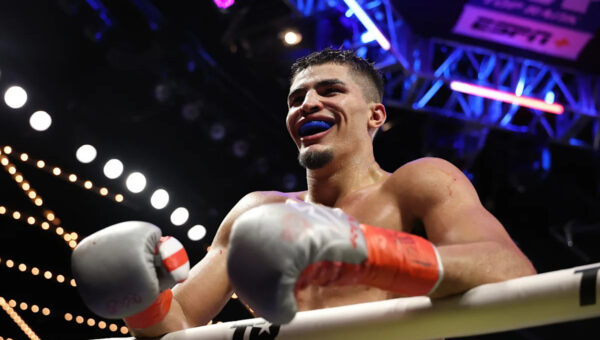 Xander Zayas, Jaron 'Boots' Ennis and a long-awaited boxing weekend: 5 things to watch